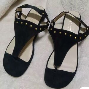 Designer, Bettye Muller - Kent split toe sandal.